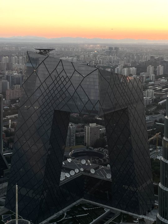 Foreign Body 08 / Beijing skyline under sunset light