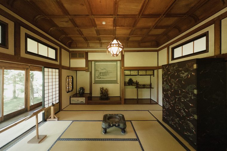 Threshold 11 / Empty Tatami Room