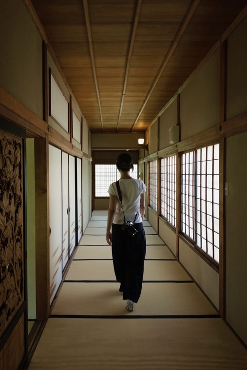 Threshold 13 / Walking Interior