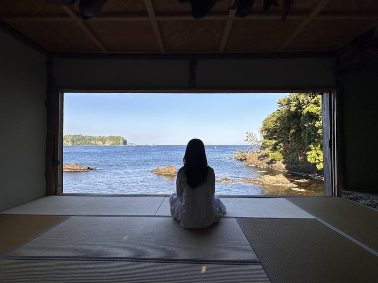 Threshold 24 / Sea Room